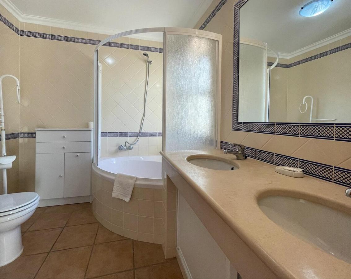 Vila Moradia T3 Aguia Marina, Com Piscina E Bbq Albufeira Exteriér fotografie